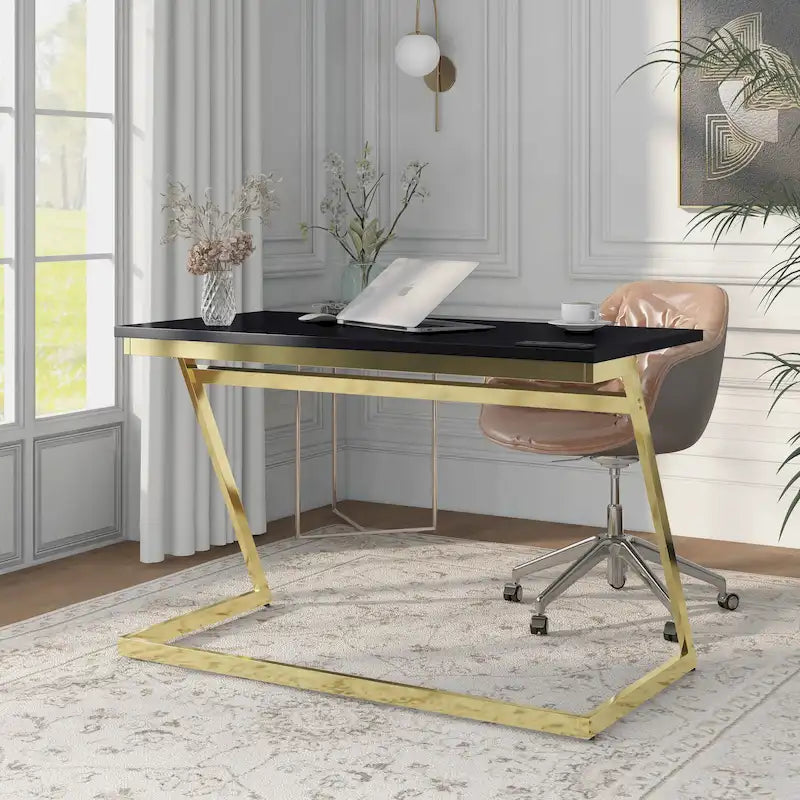 Scrivania per computer in acciaio Rosalinda Glam da 47 pollici con porte USB di Furniture of America